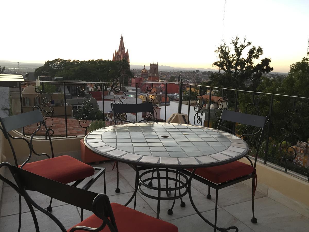Casa Del Tio Hotel Boutique Σαν Μιγκέλ ντε Αγιέντε Εξωτερικό φωτογραφία View from the rooftop of the hotel