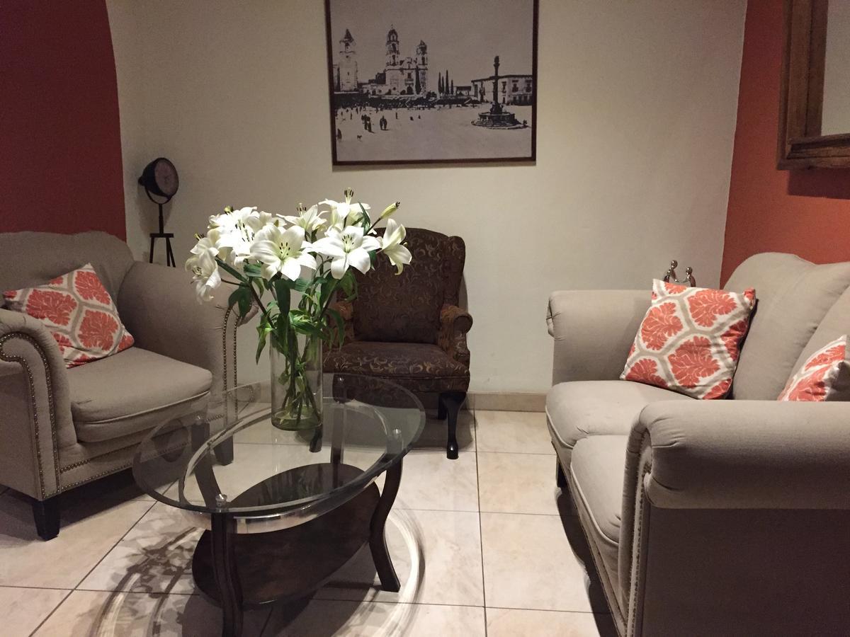 Casa Del Tio Hotel Boutique Σαν Μιγκέλ ντε Αγιέντε Εξωτερικό φωτογραφία The lobby of the hotel