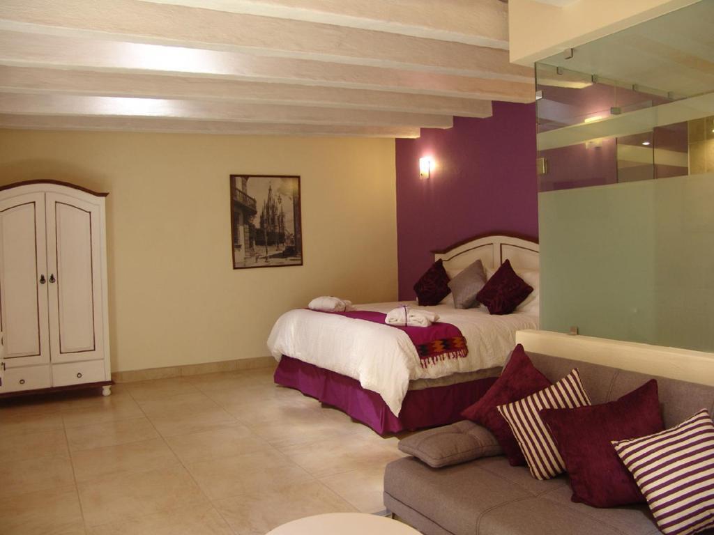 Casa Del Tio Hotel Boutique Σαν Μιγκέλ ντε Αγιέντε Δωμάτιο φωτογραφία A room at the hotel
