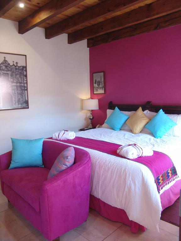 Casa Del Tio Hotel Boutique Σαν Μιγκέλ ντε Αγιέντε Δωμάτιο φωτογραφία A bedroom at the hotel