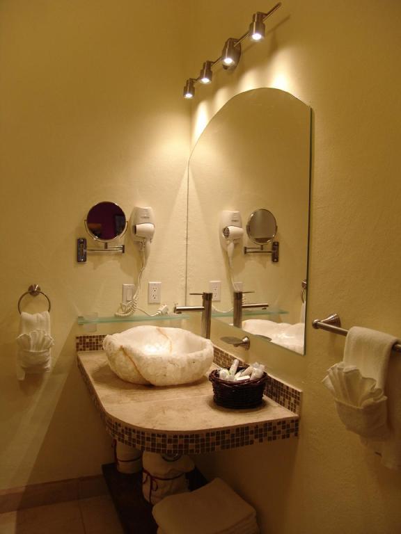 Casa Del Tio Hotel Boutique Σαν Μιγκέλ ντε Αγιέντε Δωμάτιο φωτογραφία Bathroom